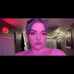 Meet your Posher, Dakota